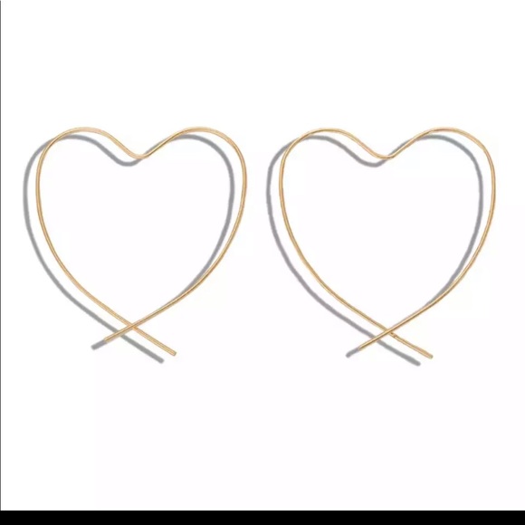 • Sloane • Dainty Heart Hoop Earrings - Picture 2 of 3